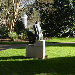 statue au jardin